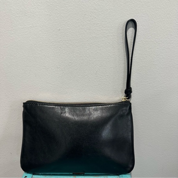 Brahmin Large Black Smooth Leather Gold Hardware Suede Interior Wristlet